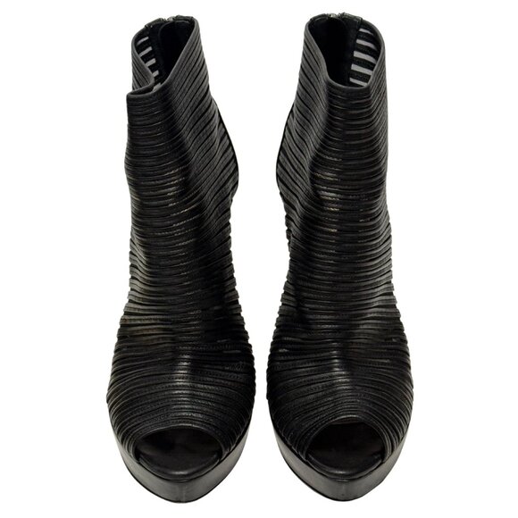 $1275 Prada black heels size 10/40 - Picture 3 of 6